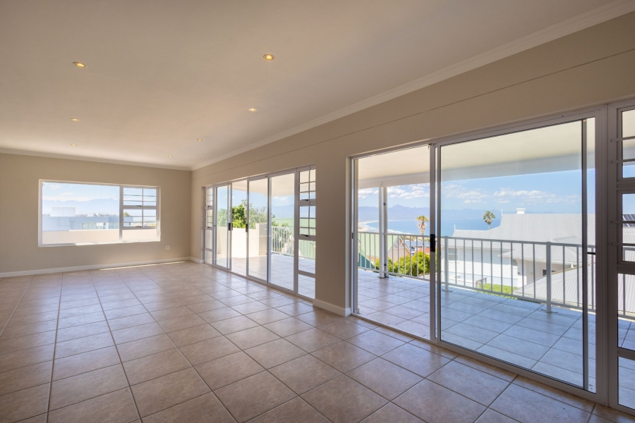 6 Bedroom Property for Sale in Cutty Sark Western Cape